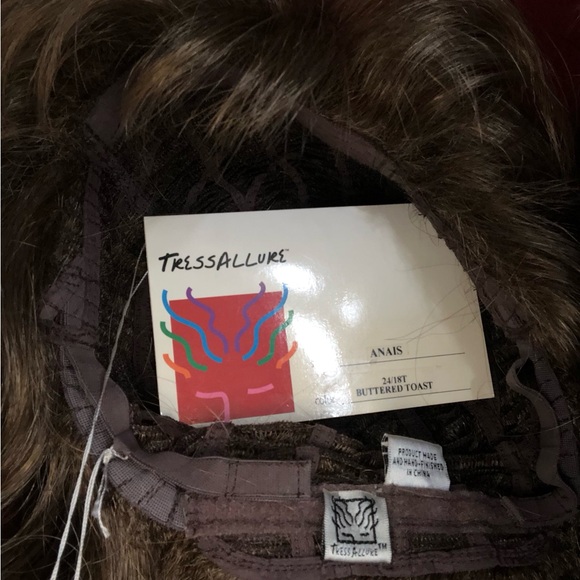 Tressallure wig - “Anais” - 24/18T buttered toast. Size Average - Picture 7 of 7